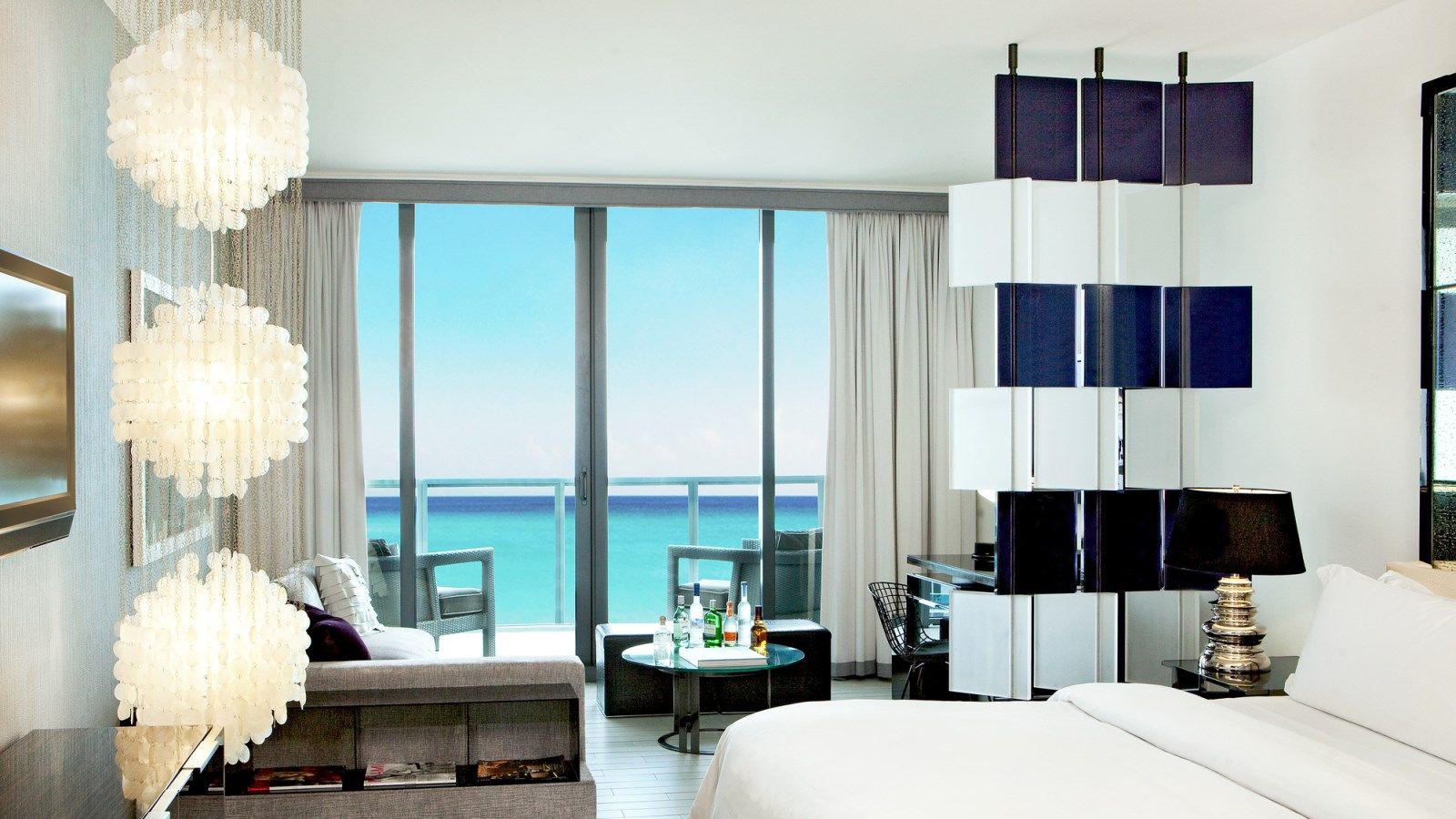 Wonderful Ocean view Studio Suite with balcony (floors 4-8)